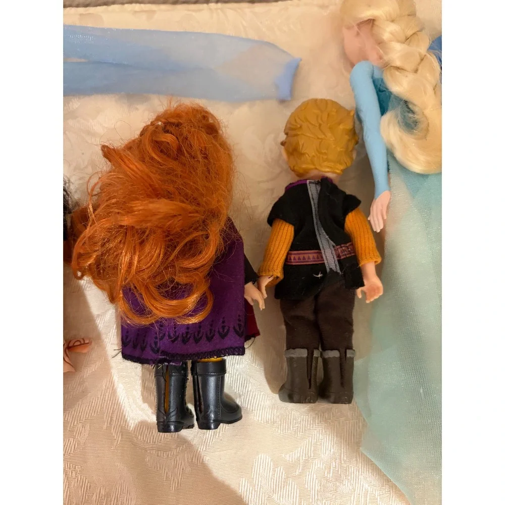 Disney Princess Doll Lot Frozen Elsa Anna Kristoff Moana Figures and Clothes